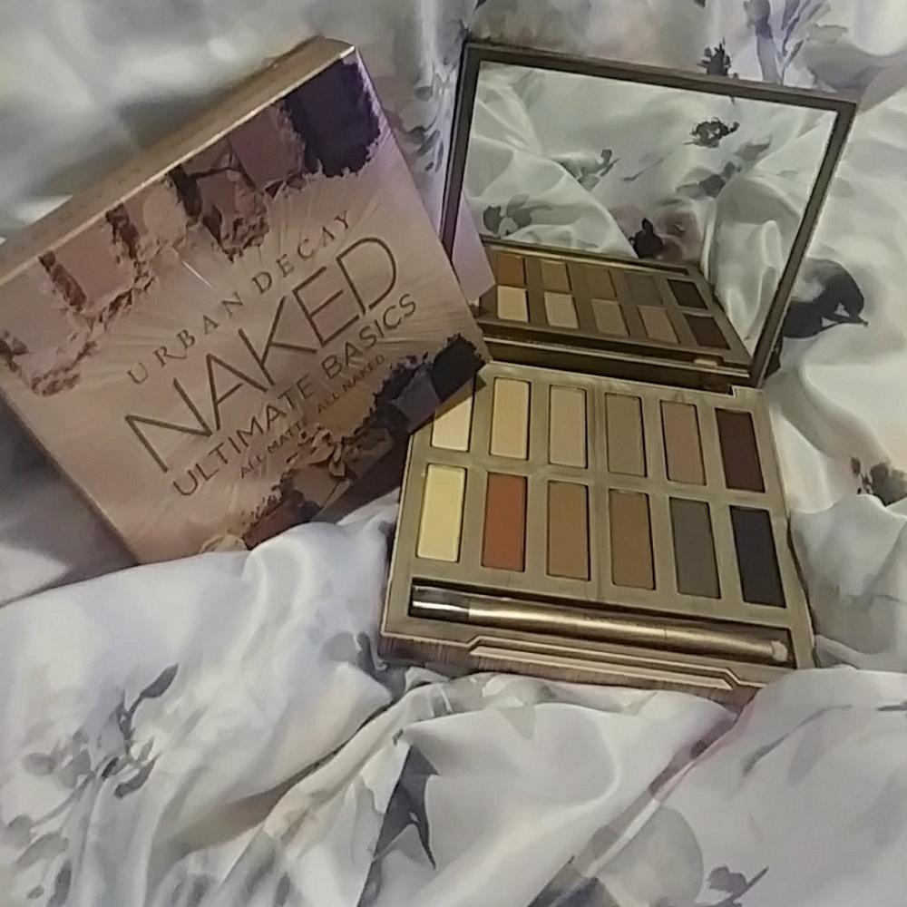 BRAND NEW 💋 Naked palettes ultimate basics
